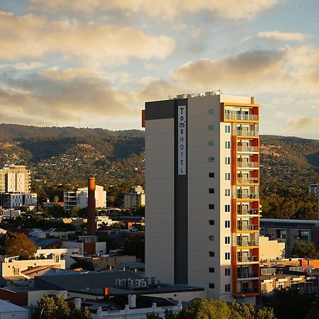 Toms Court Hotel Adelaide Exterior photo